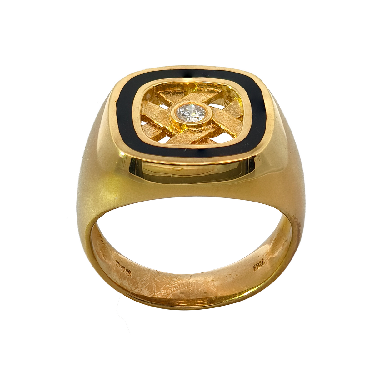 18KT Yellow Gold Onyx & Diamond Ring
