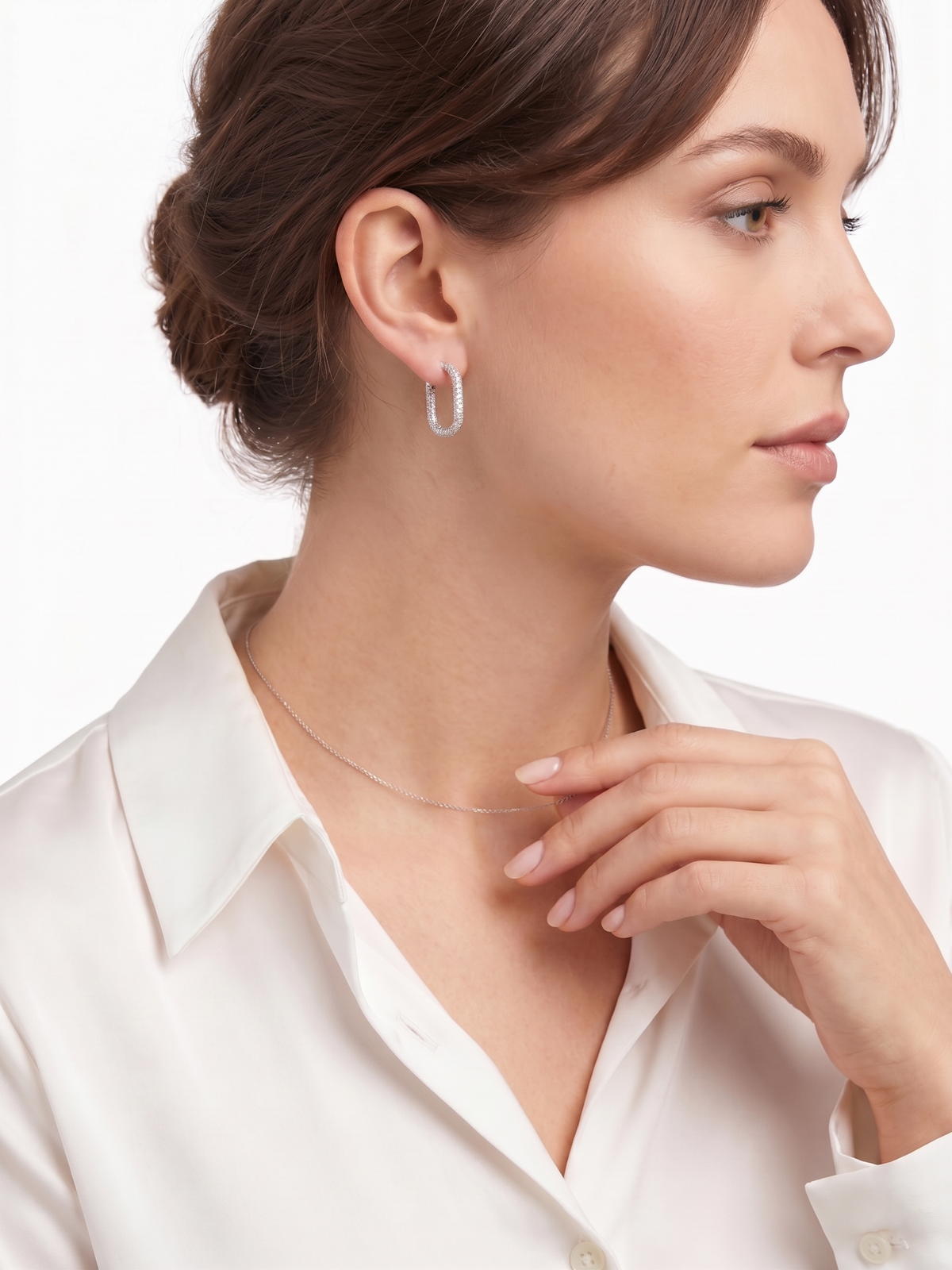 18KT White Gold Diamond Earrings