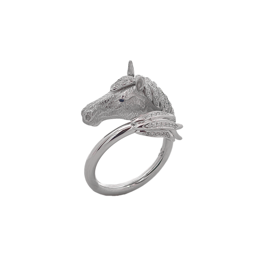 18KT Gold Steed Ring with Sapphire & Diamond