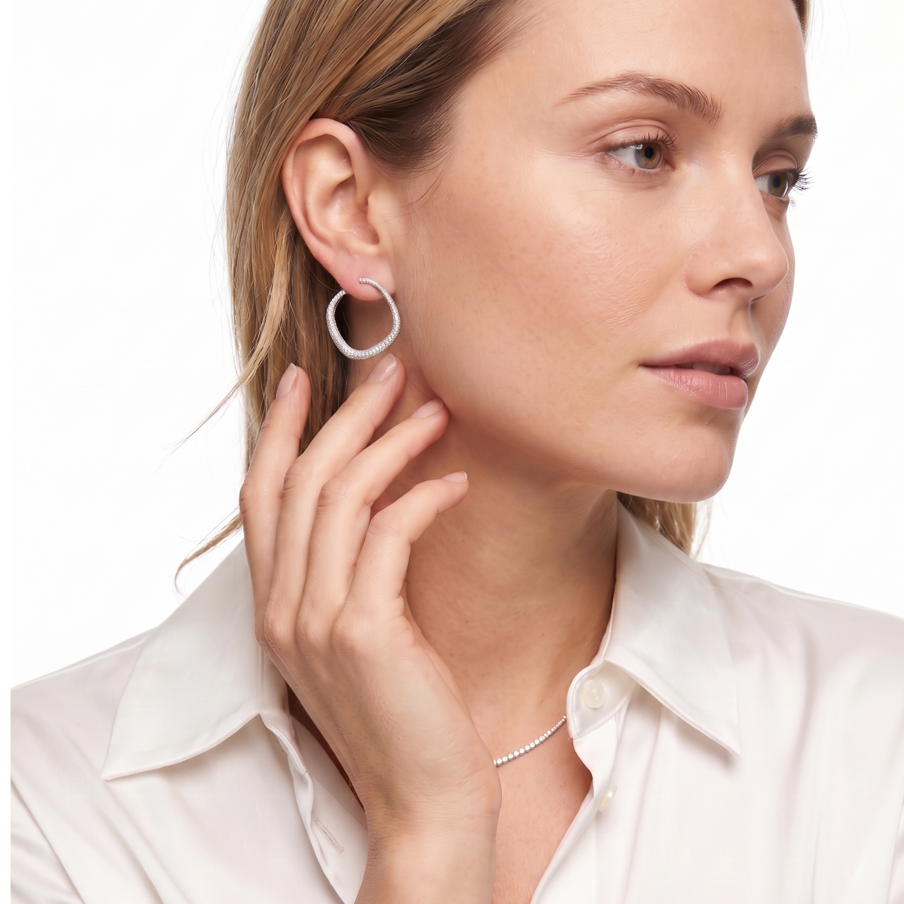 18KT White Gold Diamond Earrings