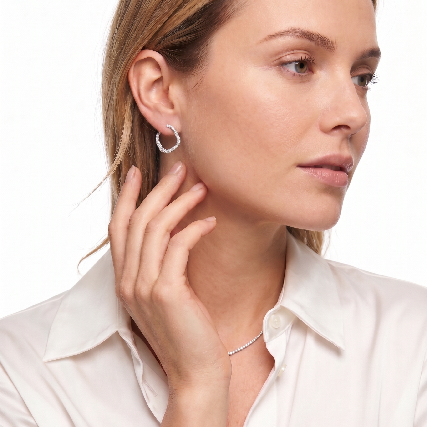 18KT White Gold Diamond Earrings