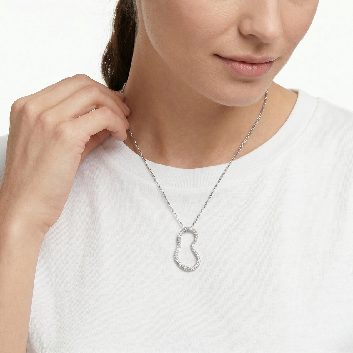 18KT White Gold Diamond Pendant