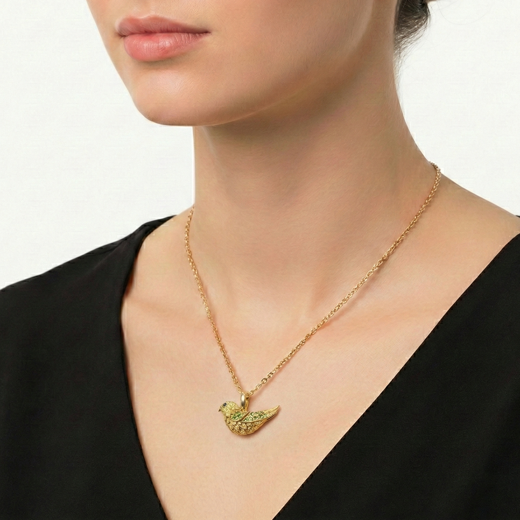 18KT Yellow Gold Bloom Pendant with Tsavorite & Diamonds